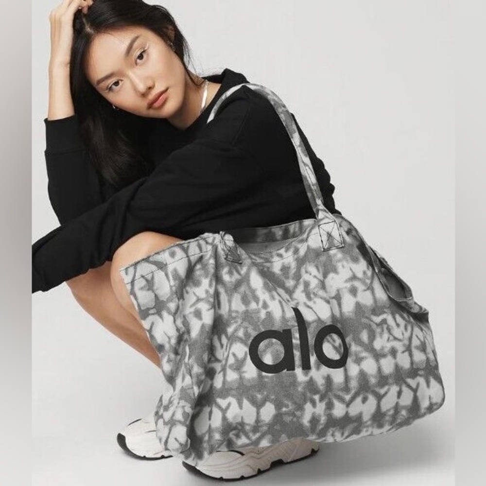 NWOT Alo Large Tote Bag